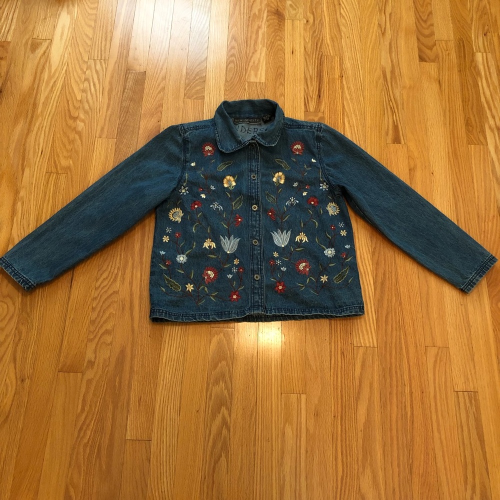 Floral Embroidered Jean Jacket